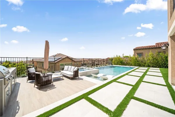 $3,380,000 | 2592 Highland Oak Court, Lake Forest, CA 92679