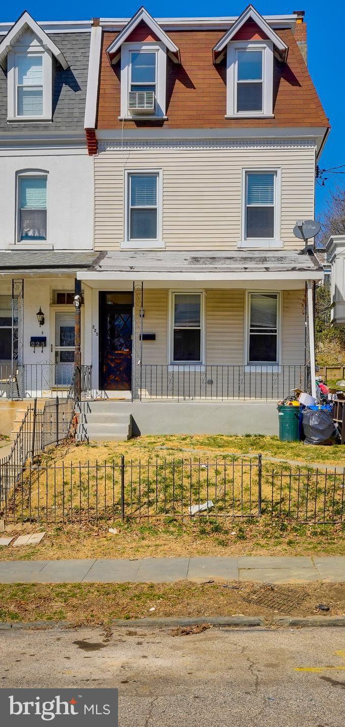 225 Rochelle Avenue Philadelphia, PA 19128 - Photo 1 of 26 Gallery Image 1