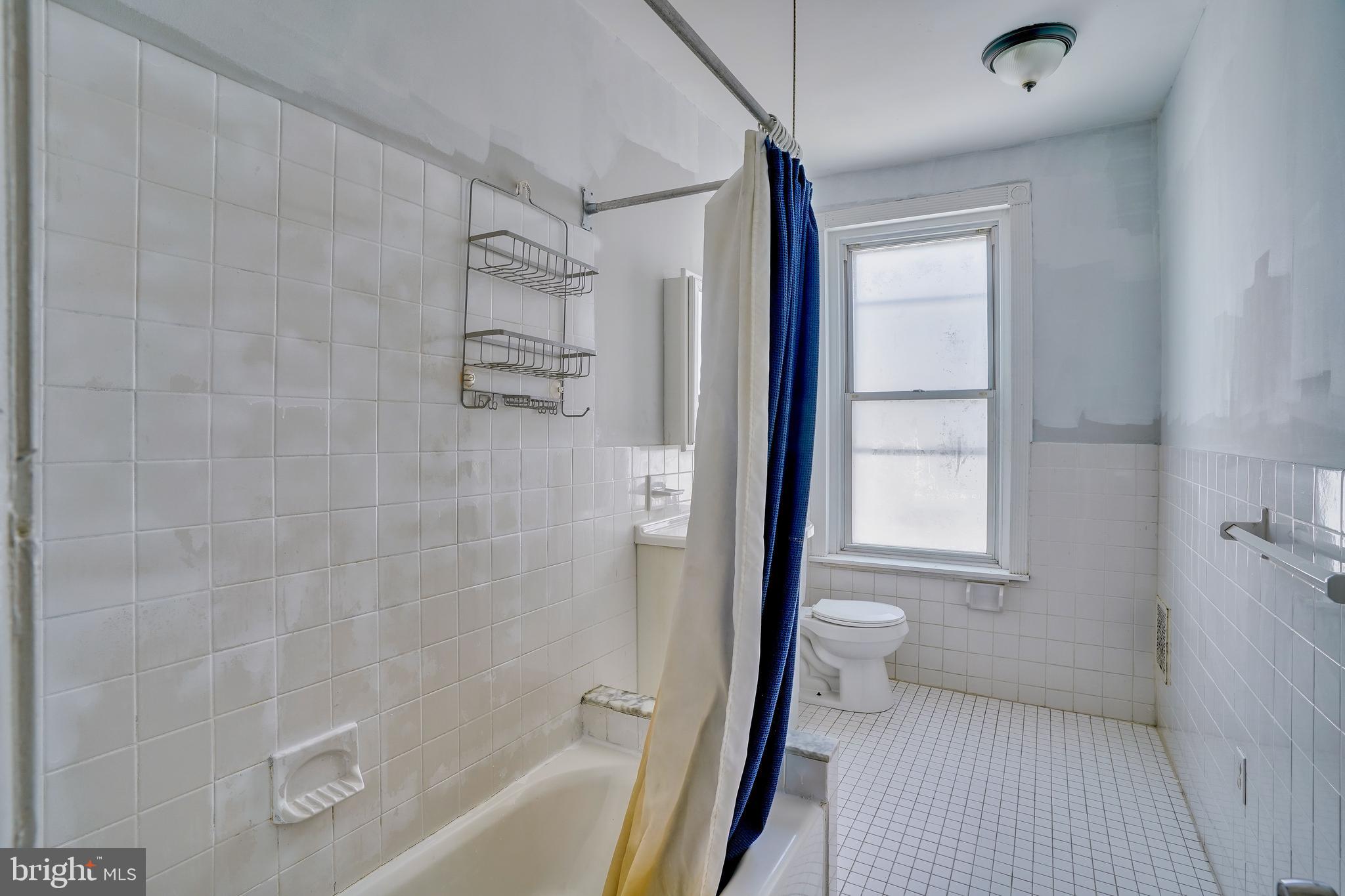 225 Rochelle Avenue Philadelphia, PA 19128 - Photo 15 of 26 Gallery Image 15