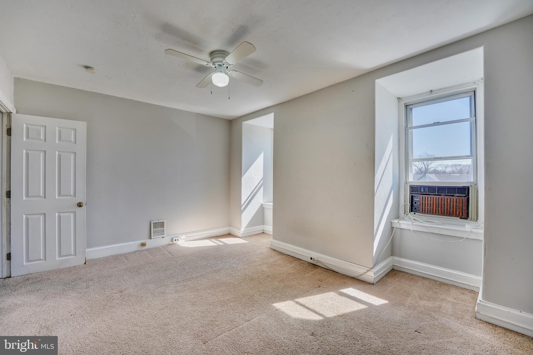 225 Rochelle Avenue Philadelphia, PA 19128 - Photo 19 of 26 Gallery Image 19