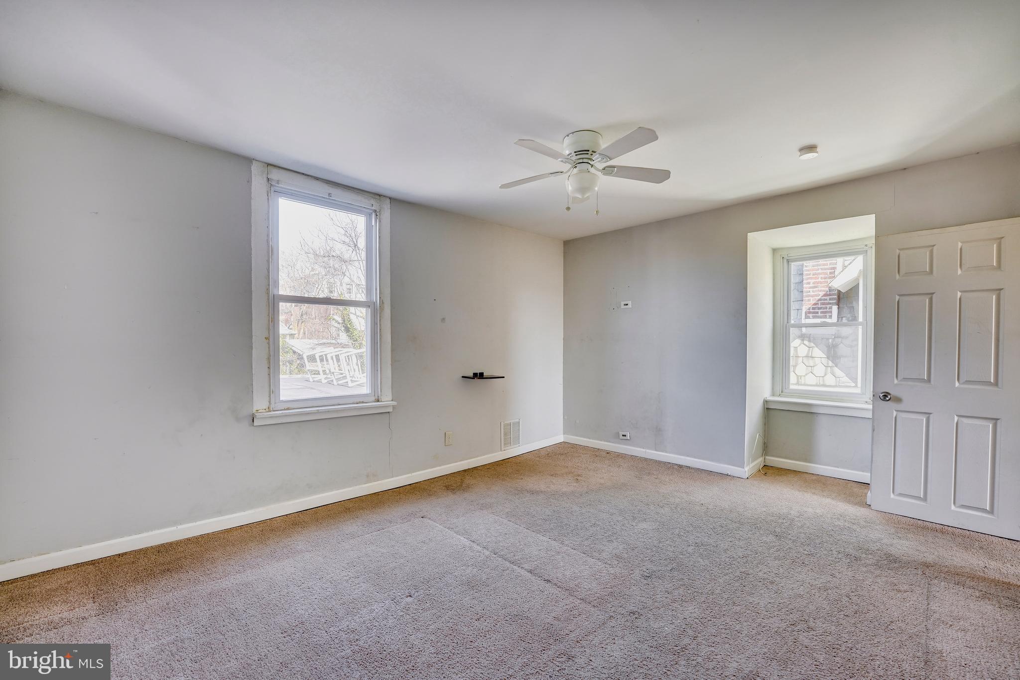 225 Rochelle Avenue Philadelphia, PA 19128 - Photo 20 of 26 Gallery Image 20
