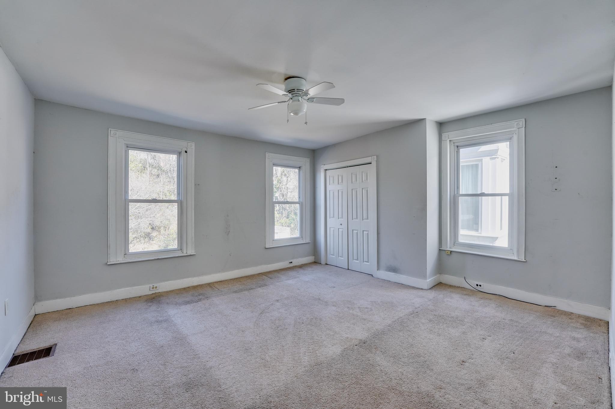 225 Rochelle Avenue Philadelphia, PA 19128 - Photo 23 of 26 Gallery Image 23
