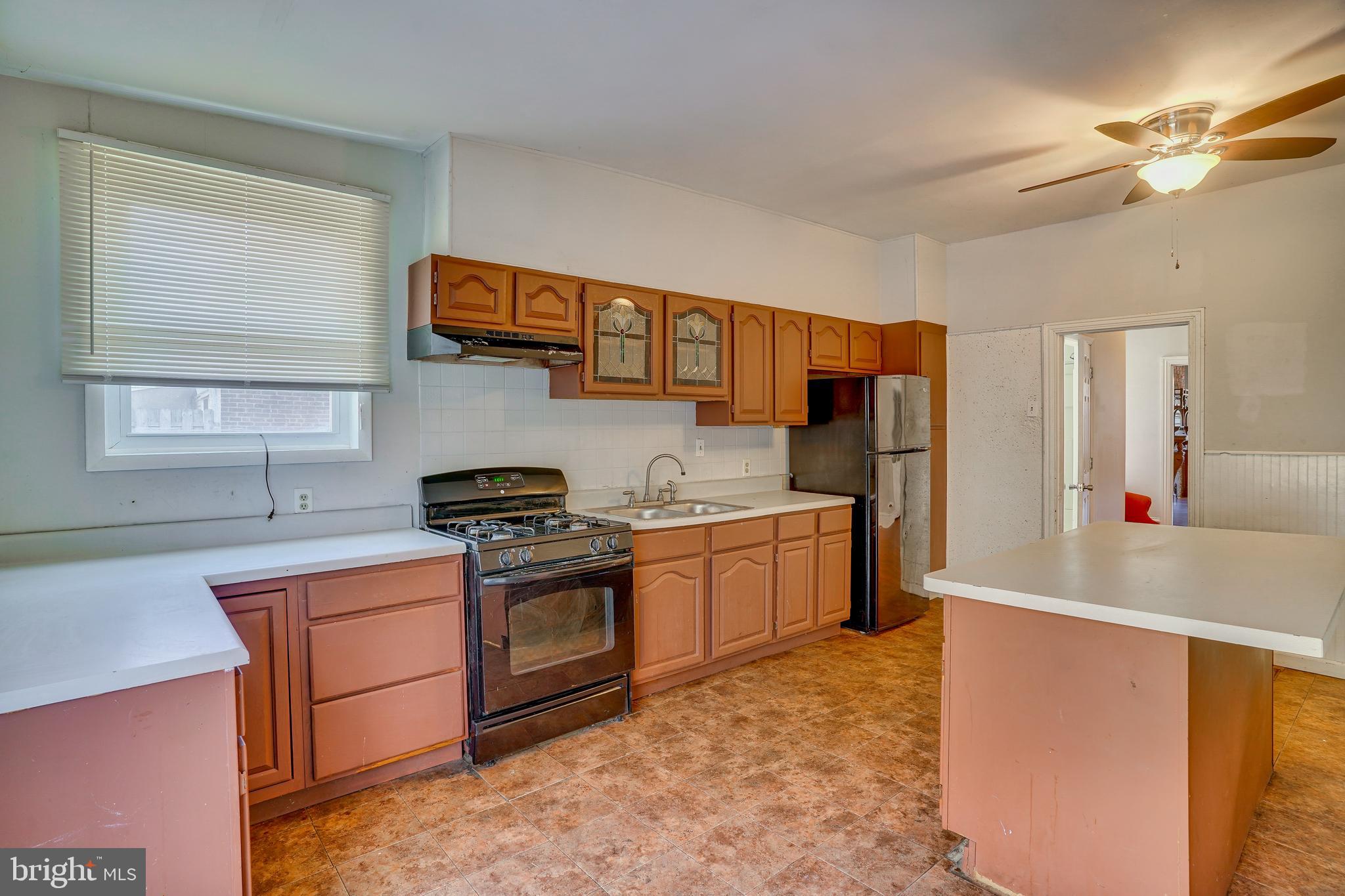 225 Rochelle Avenue Philadelphia, PA 19128 - Photo 9 of 26 Gallery Image 9