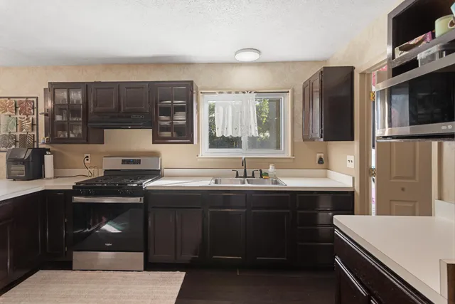 $210,000 | 42107 Lincoln Street, Belleville, MI 48111