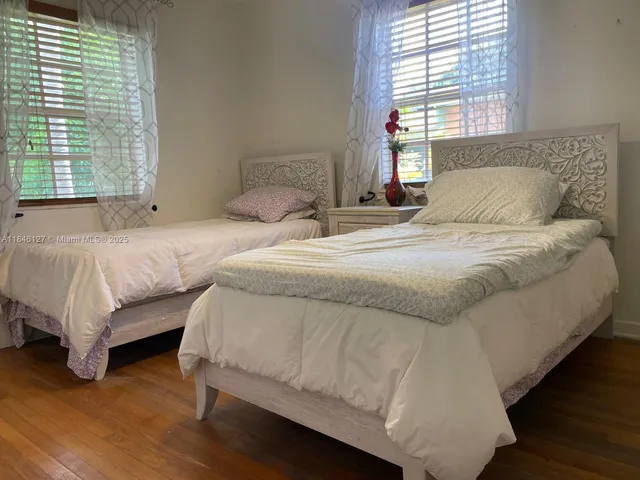 $2,900 | 2835 Plunkett Street, Hollywood, FL 33020