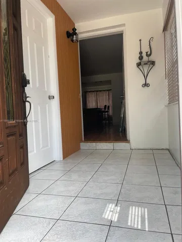 $2,900 | 2835 Plunkett Street, Hollywood, FL 33020