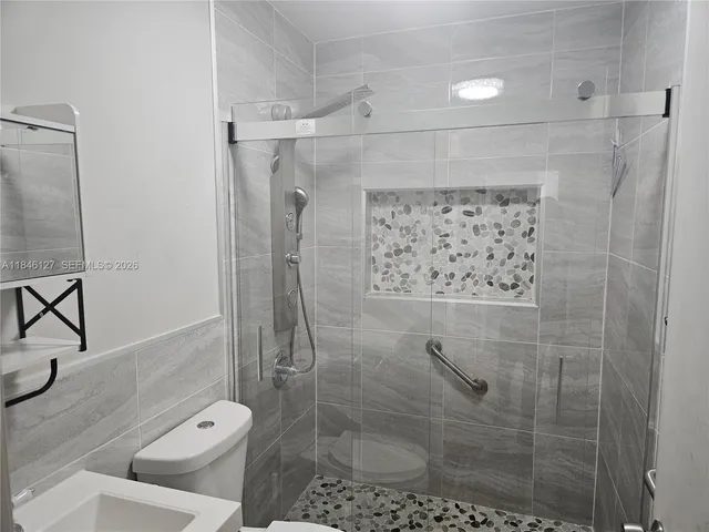 $2,900 | 2835 Plunkett Street, Hollywood, FL 33020