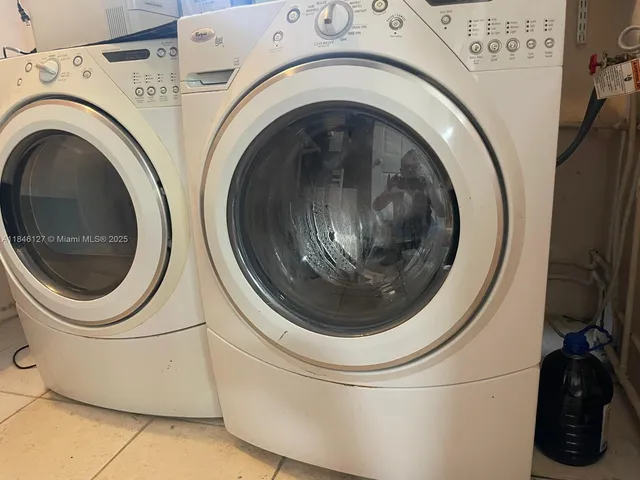 $2,900 | 2835 Plunkett Street, Hollywood, FL 33020