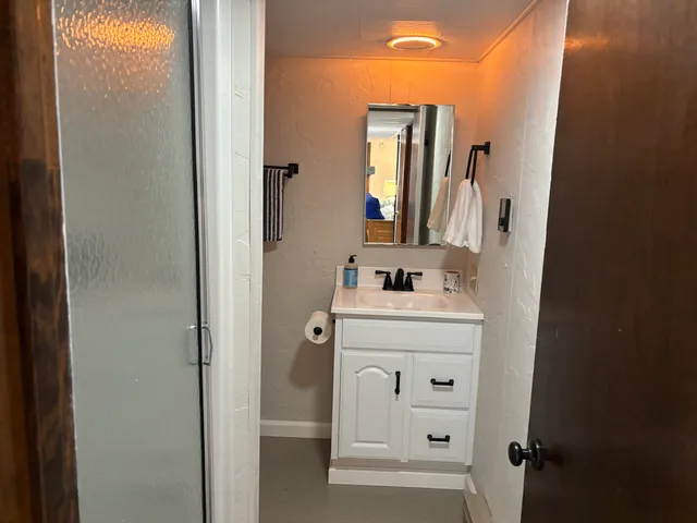 $2,895 | 56 Captain Thomas Road, Ogunquit, ME 03907