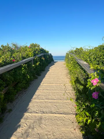 $2,895 | 56 Captain Thomas Road, Ogunquit, ME 03907