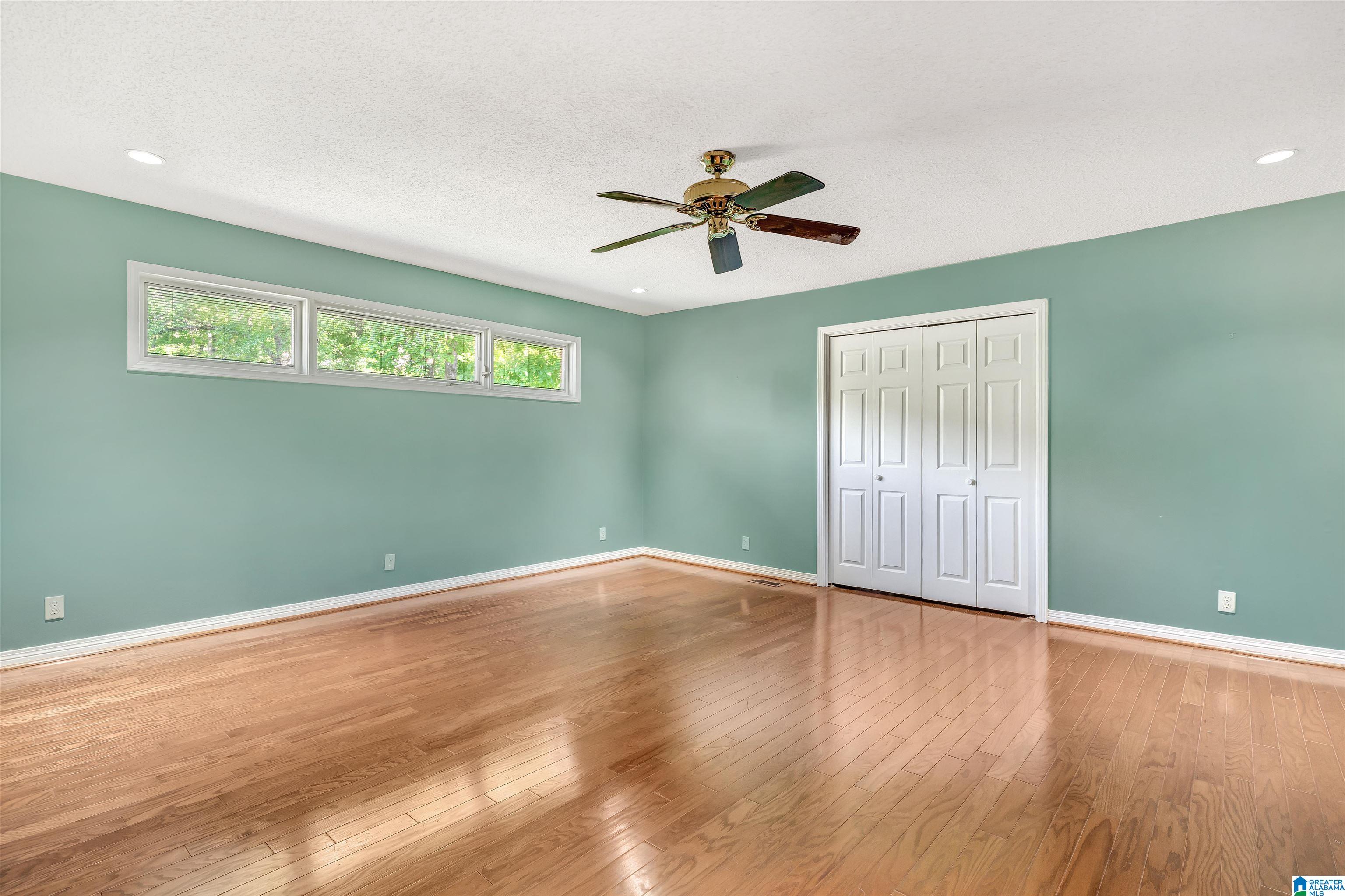 1717 Ridgewood Place Birmingham, AL 35216 - Photo 13 of 34