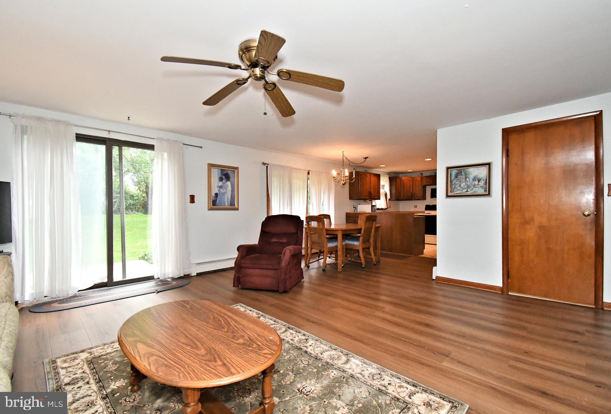 500 Burton Road Oreland, PA 19075 - Photo 25 of 54 Family room