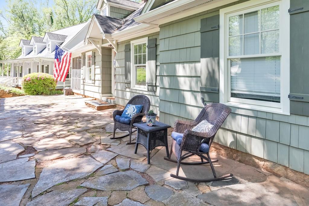112 Kathryn Avenue Decatur, GA 30030 - Photo 3 of 40