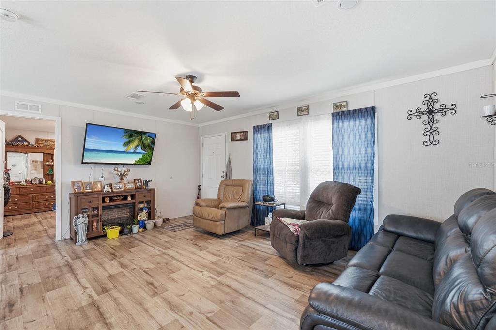 2086 Gene's Little Road Arcadia, FL 34266 - Photo 4 of 33