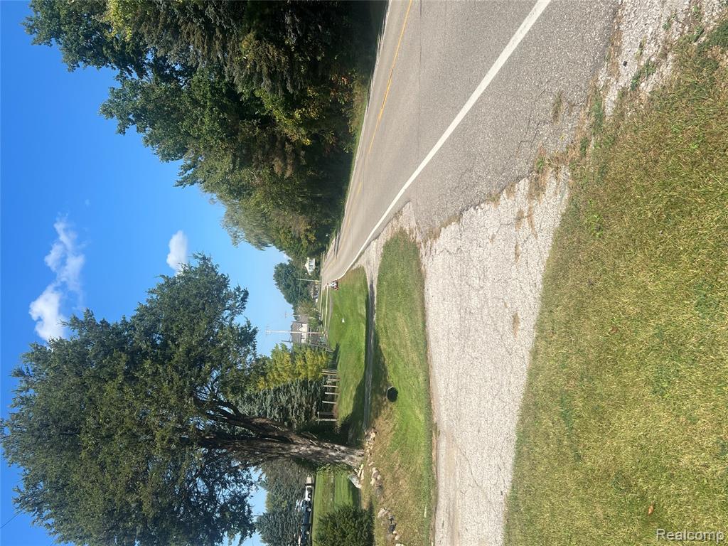 7451 Johnson Road Flushing, MI 48433 - Photo 13 of 17
