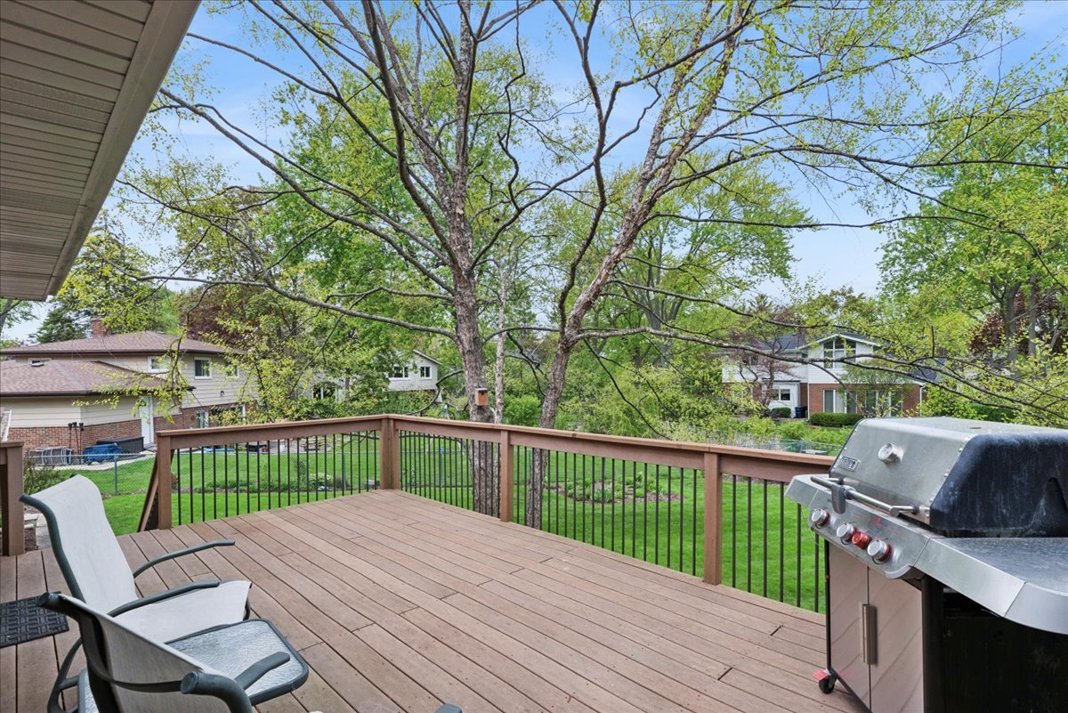 122 Mulberry Road Deerfield, IL 60015 - Photo 16 of 22