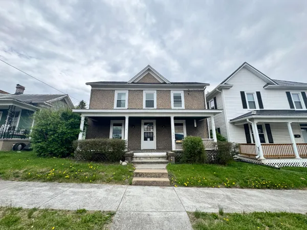 $153,000 | 305 East Chestnut Street, Covington, VA 24426