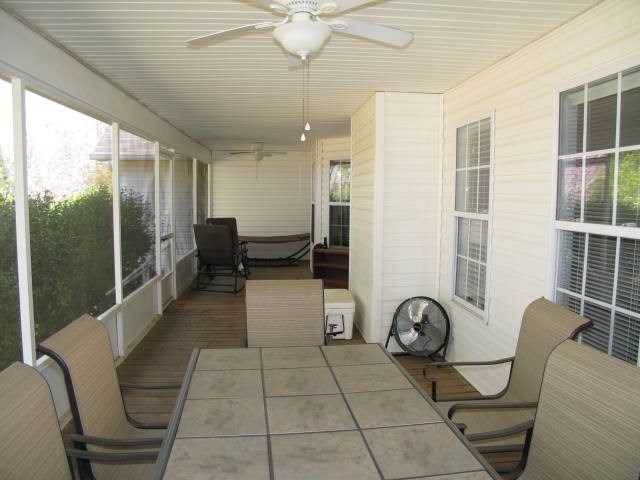 621 Homer Roberts Road Gray, GA 31032 - Photo 18 of 20 a view of a hallway with seating area