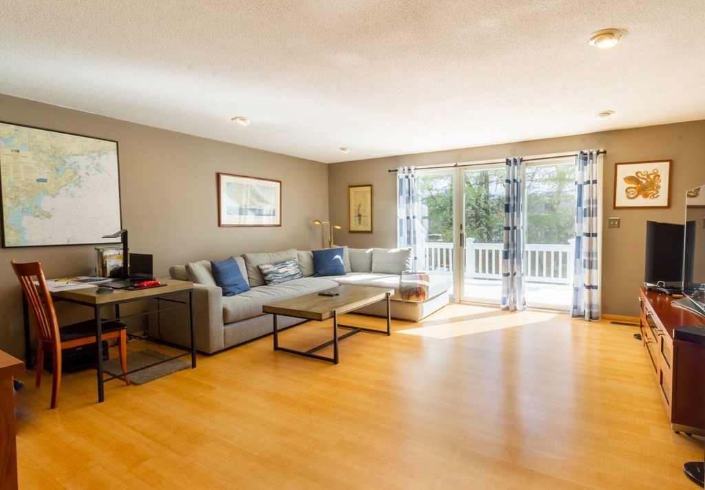 2 Abington Road, Unit 2 Danvers, MA 01923 - Photo 5 of 20 Gallery Image 5
