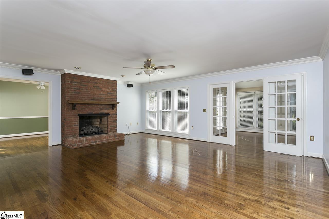 131 River Oaks Road Greer, SC 29650 - Photo 5 of 28 Gallery Image 5