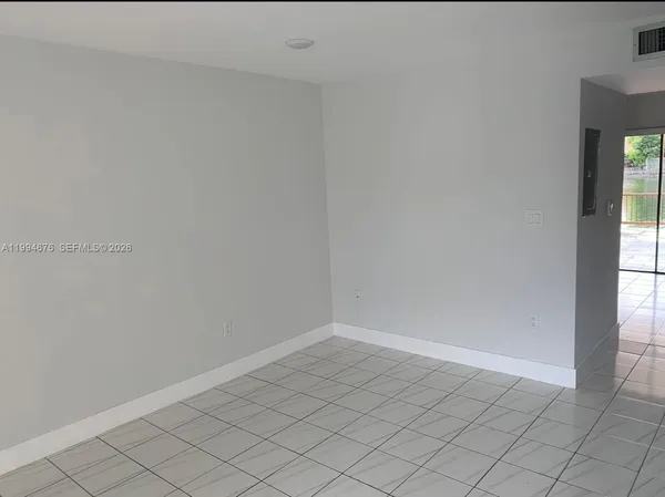 $2,500 | 5420 West 26th Avenue, Unit B9, Hialeah, FL 33016