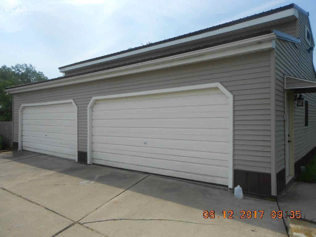 7490 East Lake Road Millington, MI 48746 - Photo 7 of 34 21307596-6.JPG