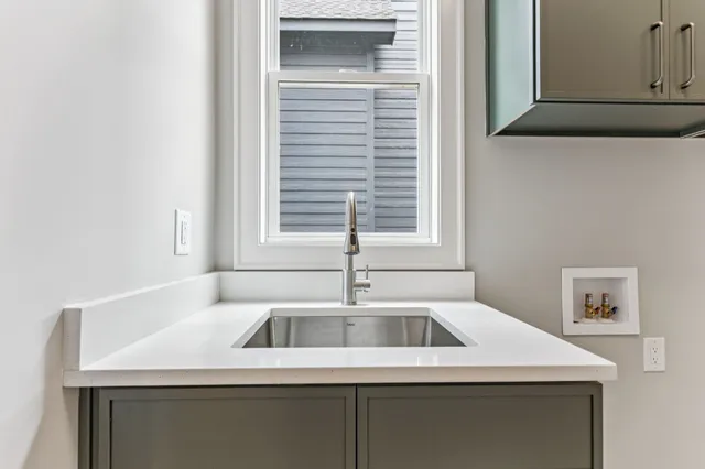 $949,000 | 279 Hammock Court, Winchester, TN 37398