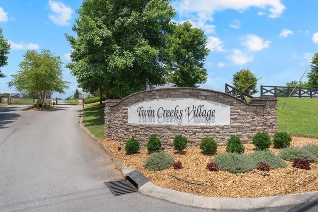 $949,000 | 279 Hammock Court, Winchester, TN 37398