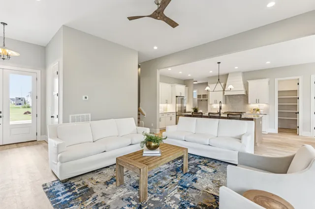 $949,000 | 279 Hammock Court, Winchester, TN 37398