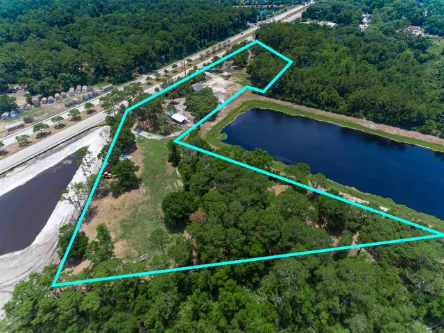 a view of a yard from deck