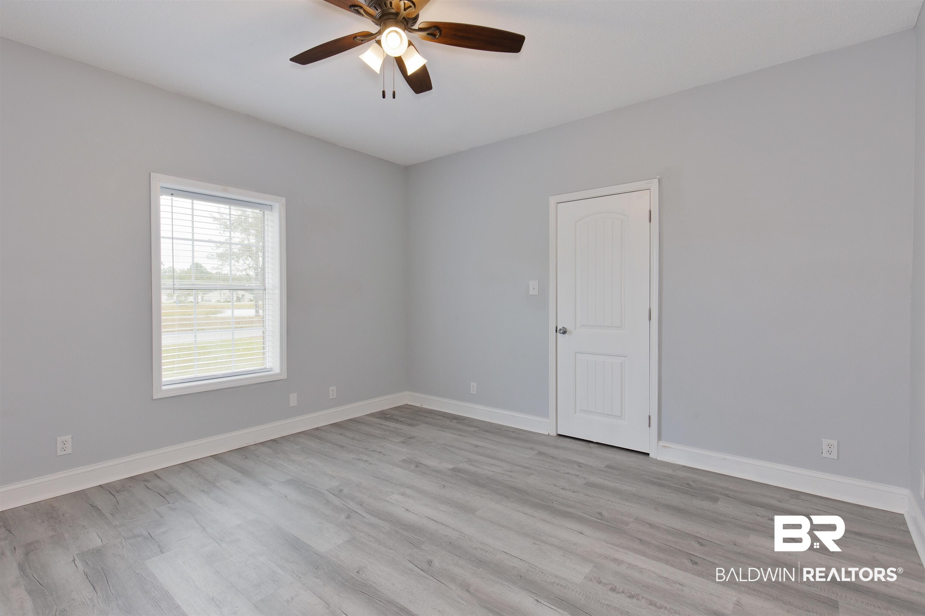 4811 Easy Street Orange Beach, AL 36561 - Photo 4 of 37