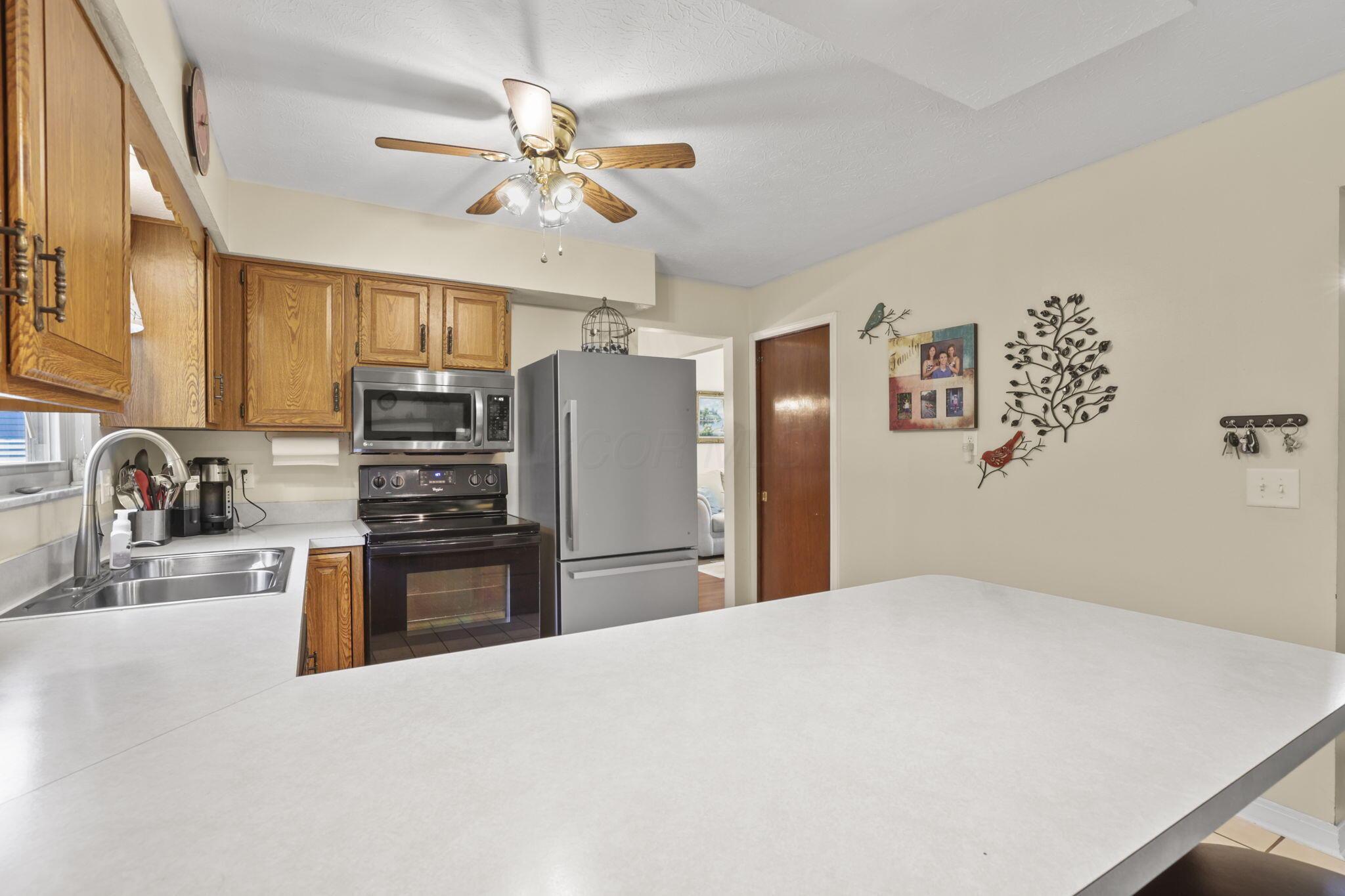 84 Hawthorn Road Southwest Pataskala, OH 43062 - Photo 21 of 66 Kitchen