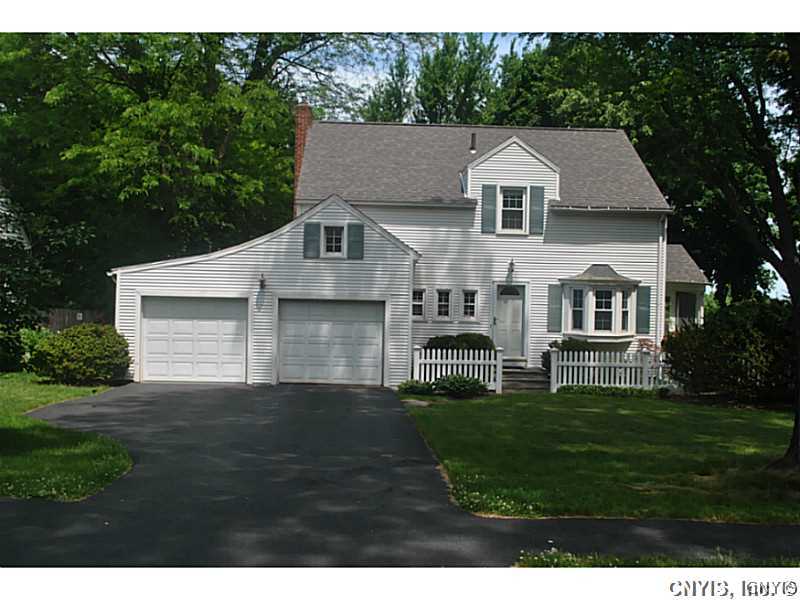 215 Lockwood Road Syracuse, NY 13214 - Photo 1 of 1 Exterior Front.