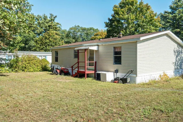 $134,999 | 30 Cherokee Way, Rochester, NH 03867