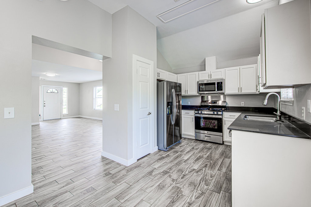1302 Crete Lane Pflugerville, TX 78660 - Photo 12 of 26 Gallery Image 12