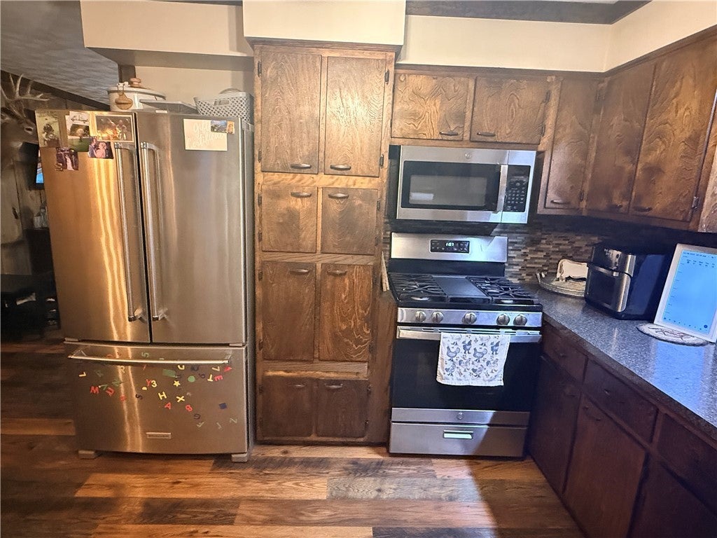 11764 Jacobs Road Macon, IL 62544 - Photo 14 of 42 Gallery Image 14