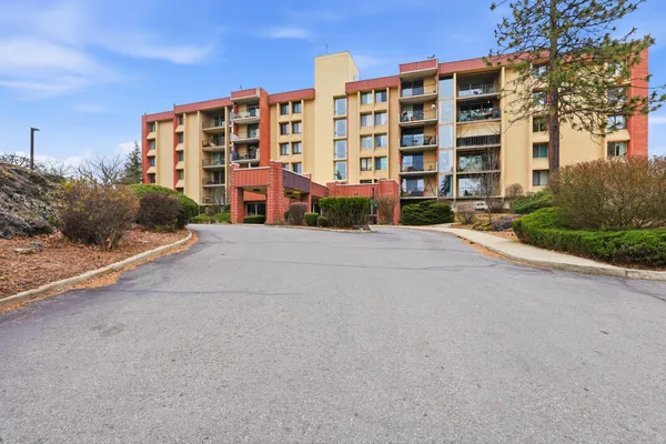 $199,000 | 1311 South Westcliff Place, Unit 607, Spokane, WA 99224
