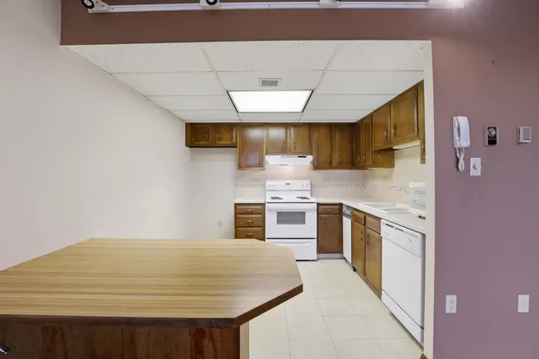 $199,000 | 1311 South Westcliff Place, Unit 607, Spokane, WA 99224