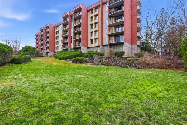 $199,000 | 1311 South Westcliff Place, Unit 607, Spokane, WA 99224