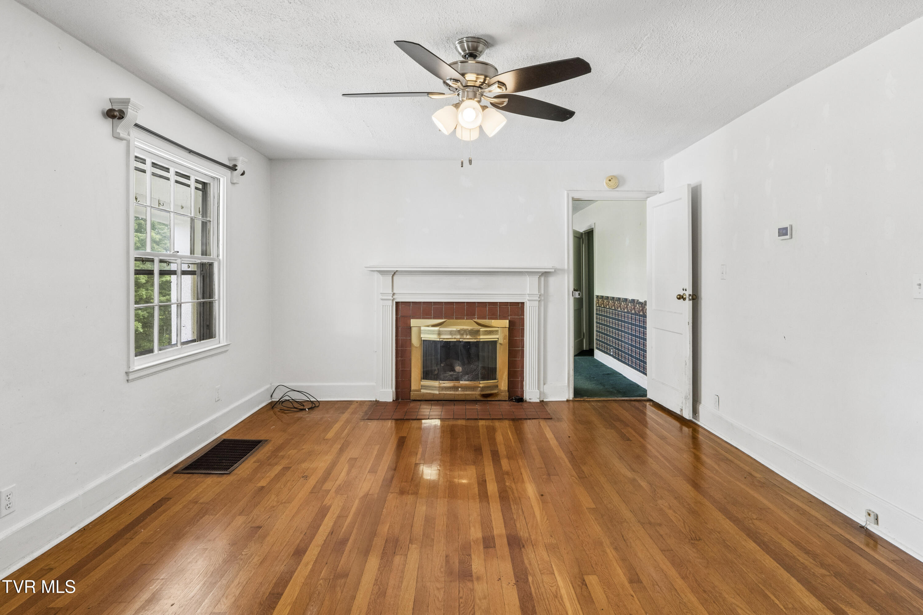 1104 Lebanon Road Kingsport, TN 37663 - Photo 3 of 108 3
