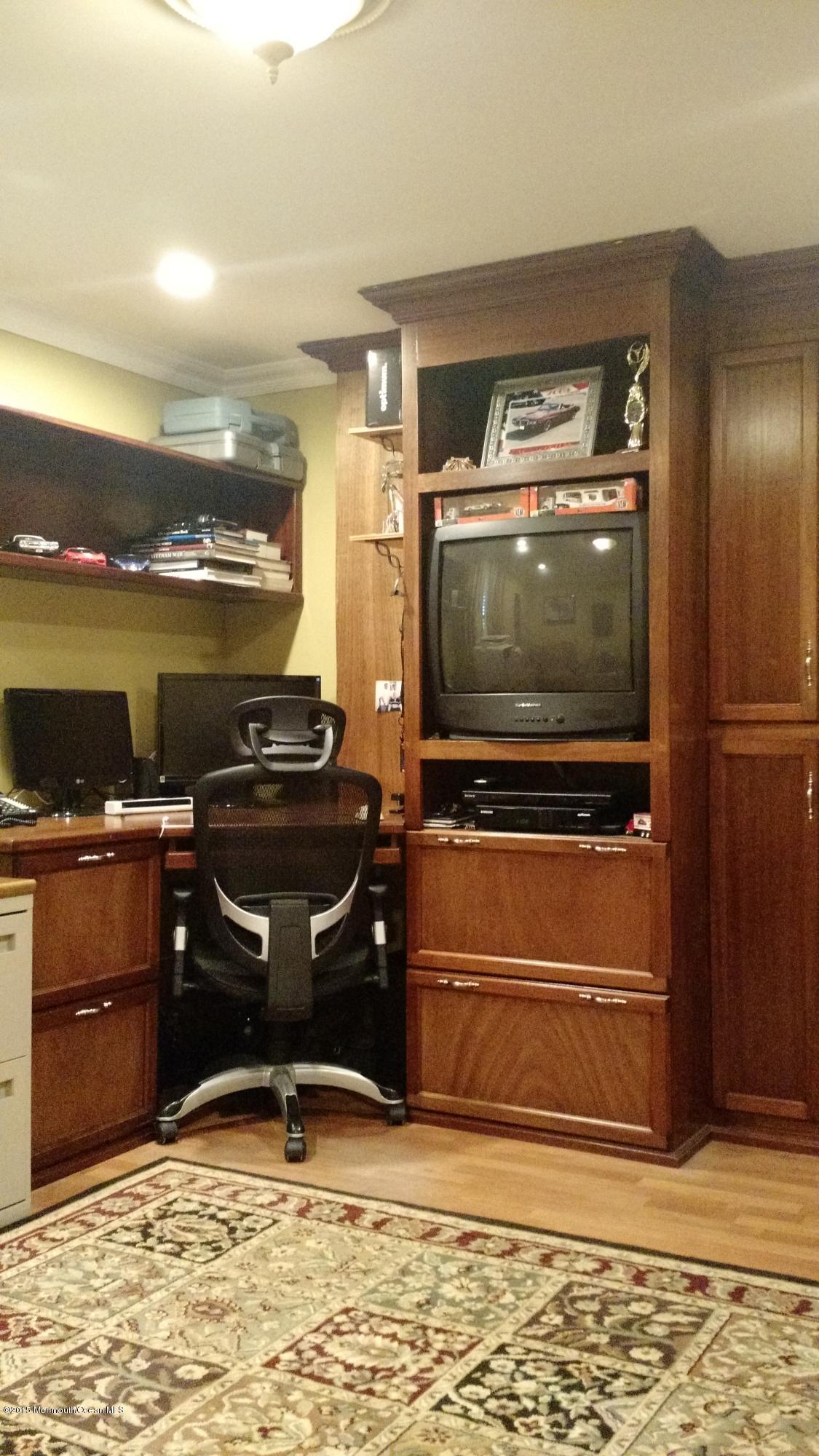 370 Colts Neck Road Farmingdale, NJ 07727 - Photo 13 of 27 Office 2