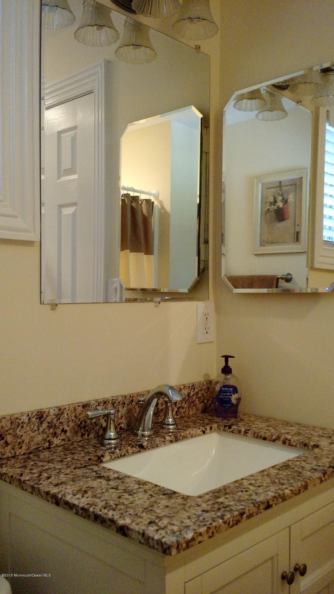 370 Colts Neck Road Farmingdale, NJ 07727 - Photo 26 of 27 First Floor Bathroom