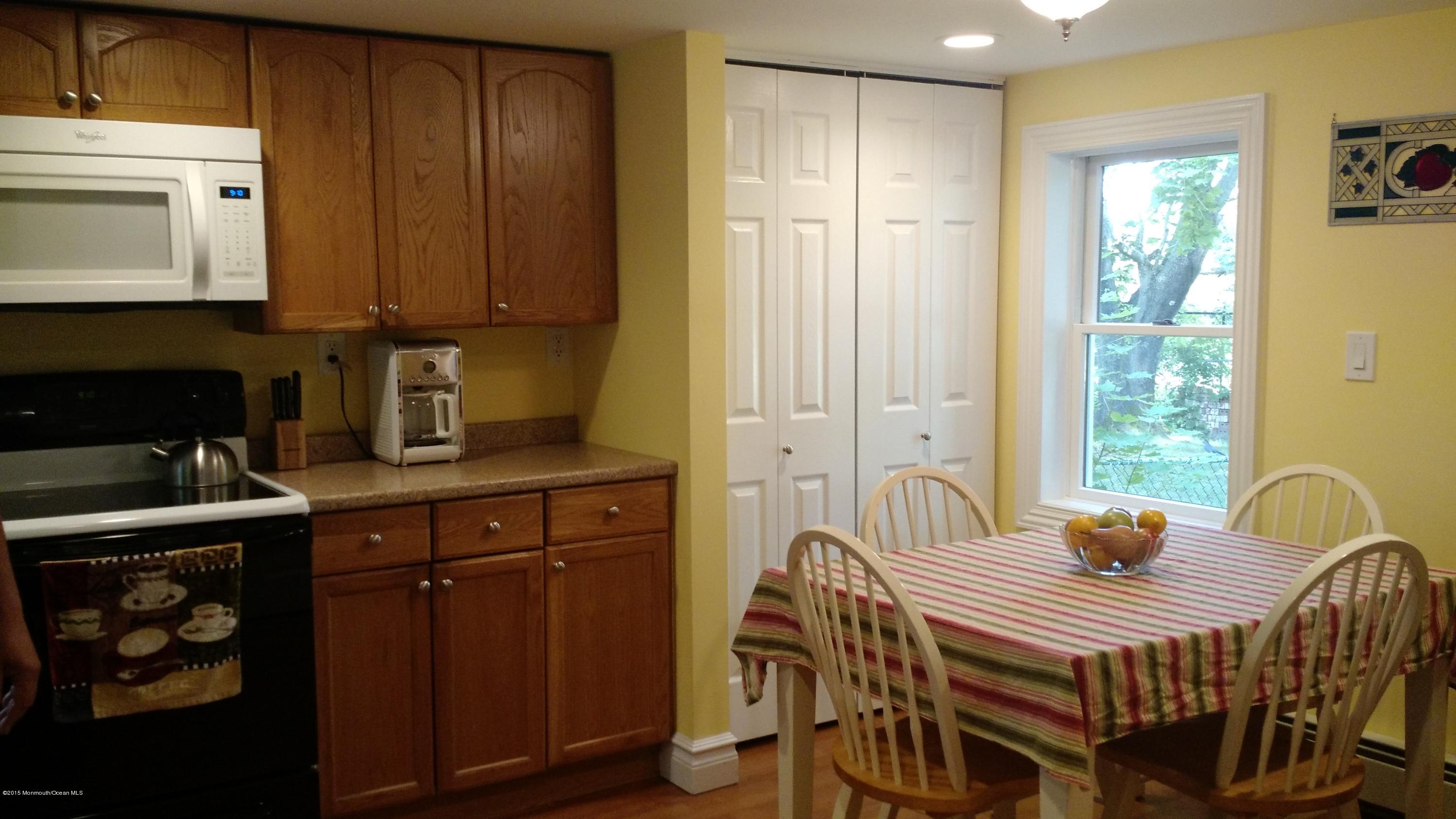 370 Colts Neck Road Farmingdale, NJ 07727 - Photo 7 of 27 Kitchen 2