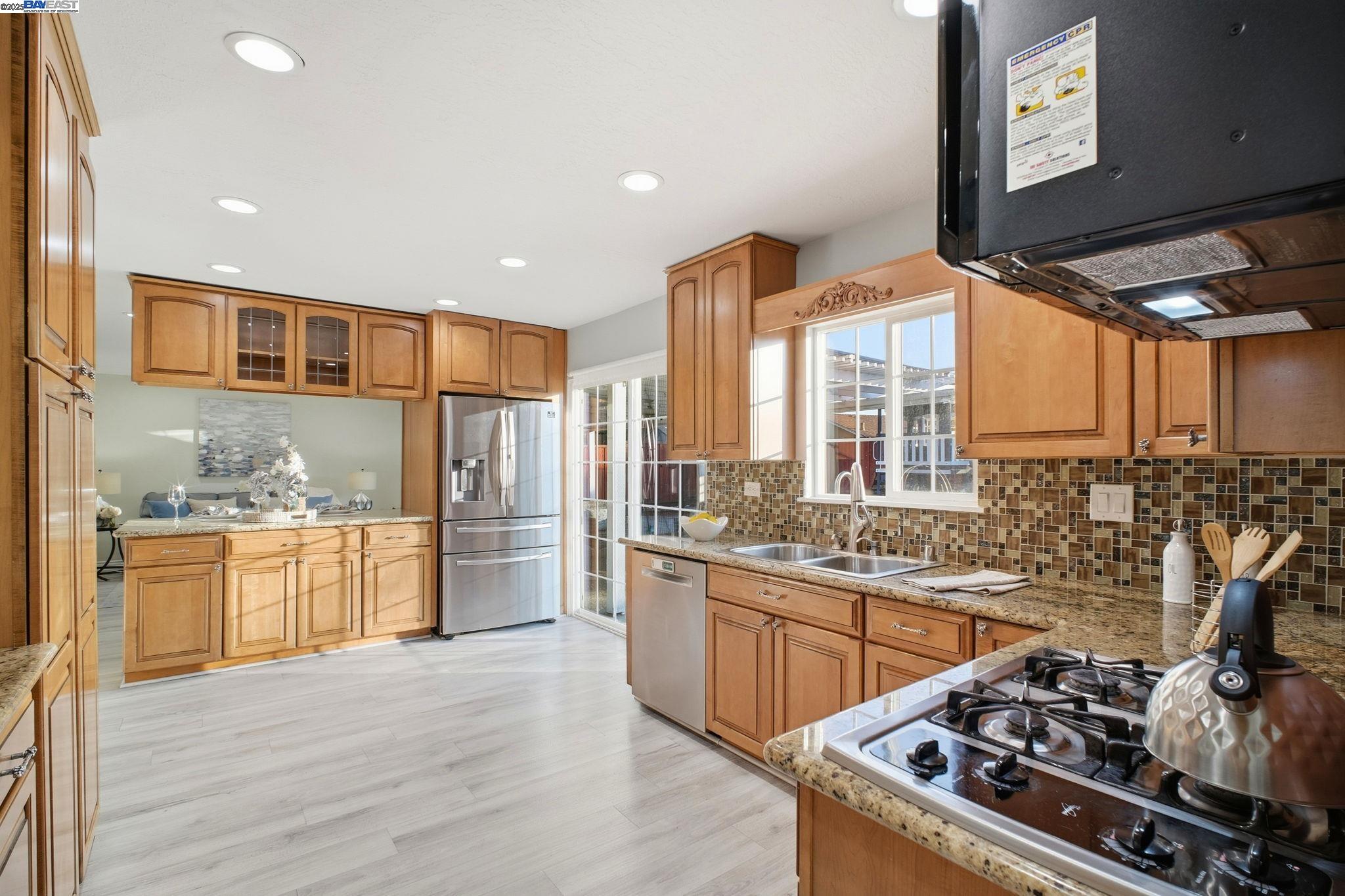 36357 Spruce Street Newark, CA 94560 - Photo 13 of 41