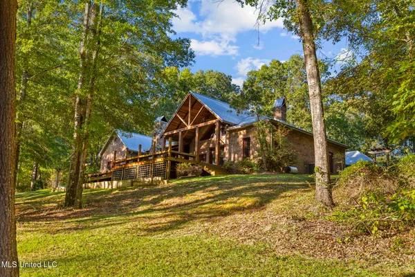 $725,000 | 19 Devonshire Way, Flora, MS 39071
