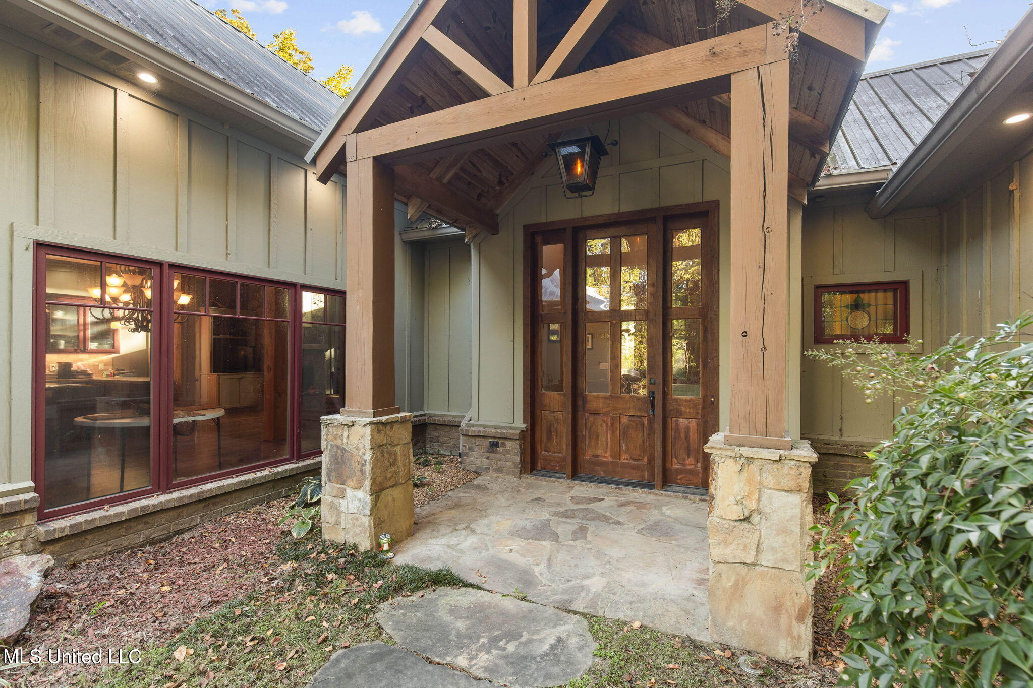 19 Devonshire Way Flora, MS 39071 - Photo 14 of 87 6-web-or-mls-19 Devonshire-6