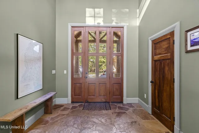 $725,000 | 19 Devonshire Way, Flora, MS 39071