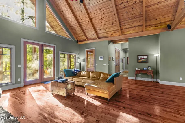 $725,000 | 19 Devonshire Way, Flora, MS 39071