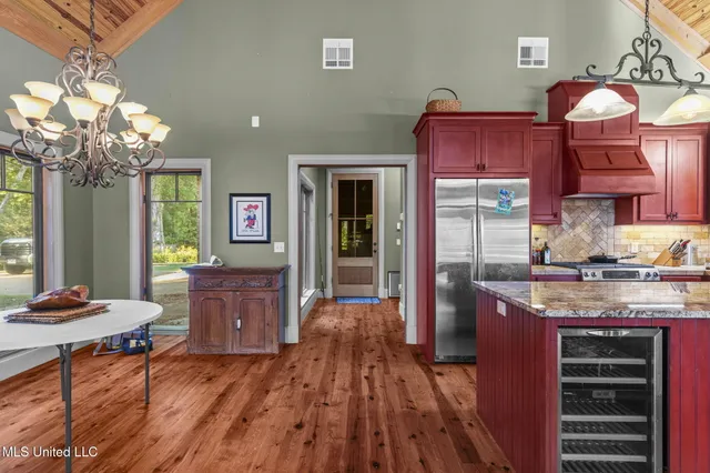 $725,000 | 19 Devonshire Way, Flora, MS 39071