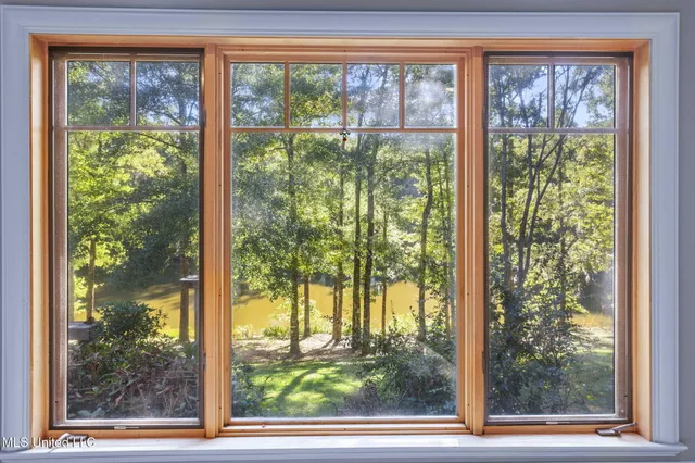 $725,000 | 19 Devonshire Way, Flora, MS 39071